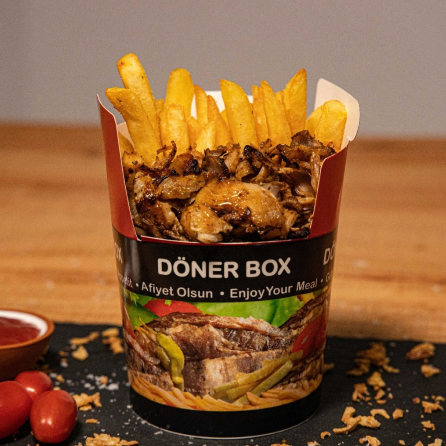 Döner Box mit Pommes und Salat